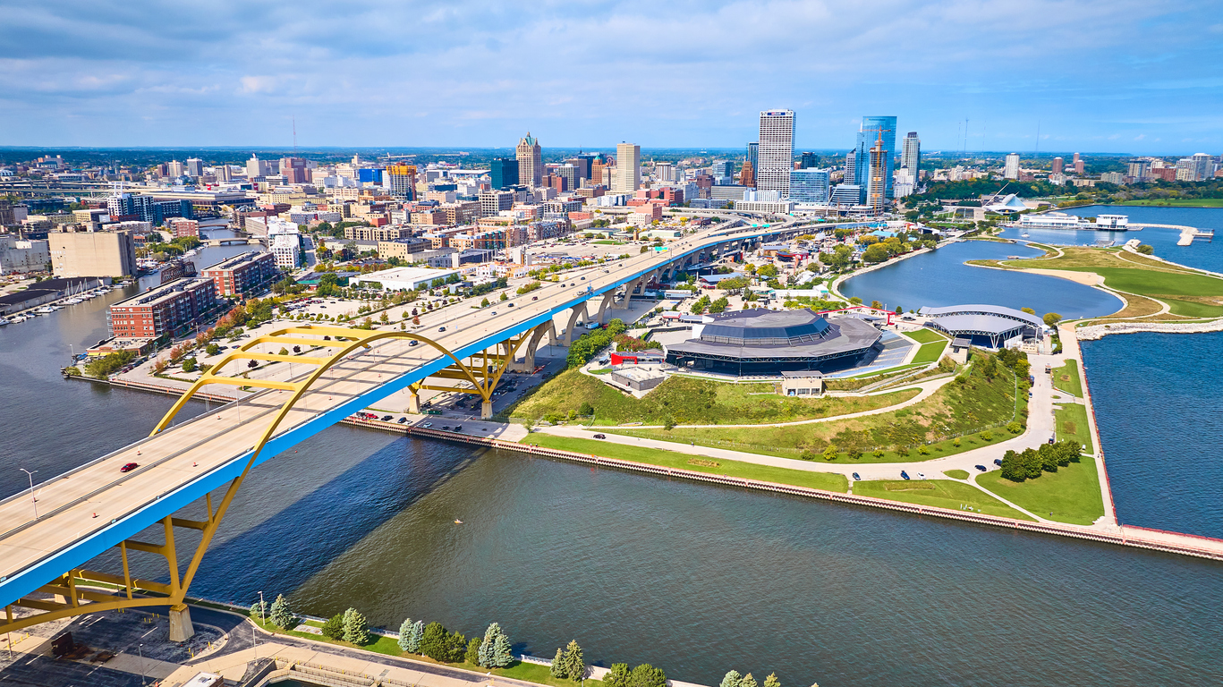 Milwaukee aerial shot