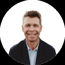 Josh Derouin headshot