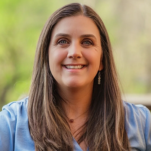 Whitney Smith headshot