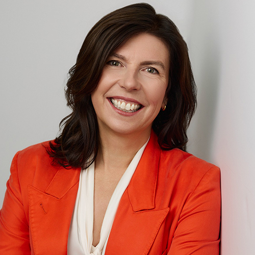 Leslie Bruce headshot