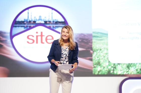 Annettee presenting on stage