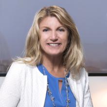 Annette Gregg headshot