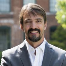 Barry White headshot