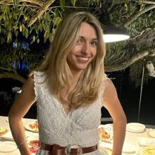 Sarah Correa Dibar headshot