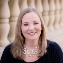 Kristin McGrath headshot