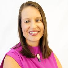 Gretchen Hall headshot