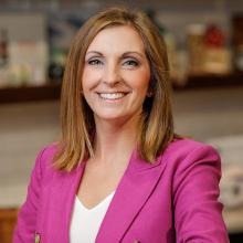 Amanda Eckelbarger headshot