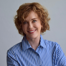 Julie Gilbert headshot