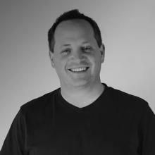 Martin Stoll headshot