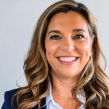 Beth Graham headshot