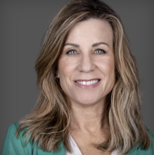 Kathleen Davis headshot
