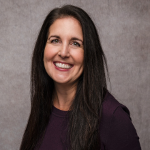 Erin Marvin headshot