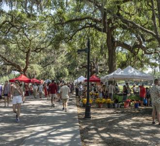 community farmers market